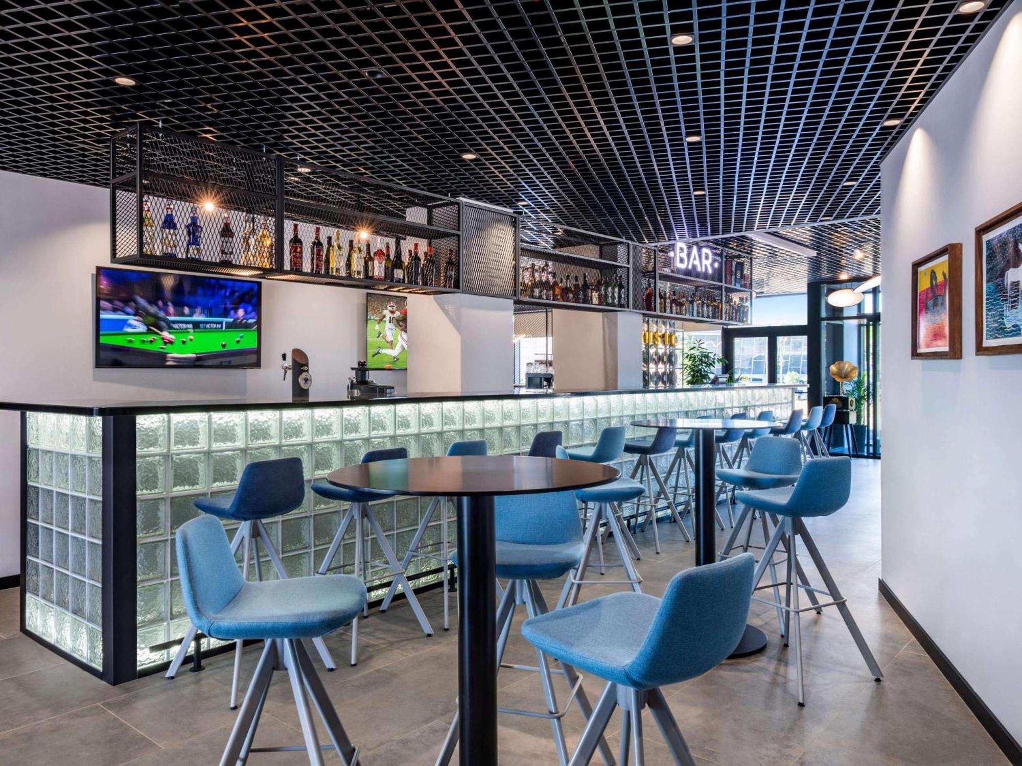 Ibis Tbilisi Airport Otel Dış mekan fotoğraf